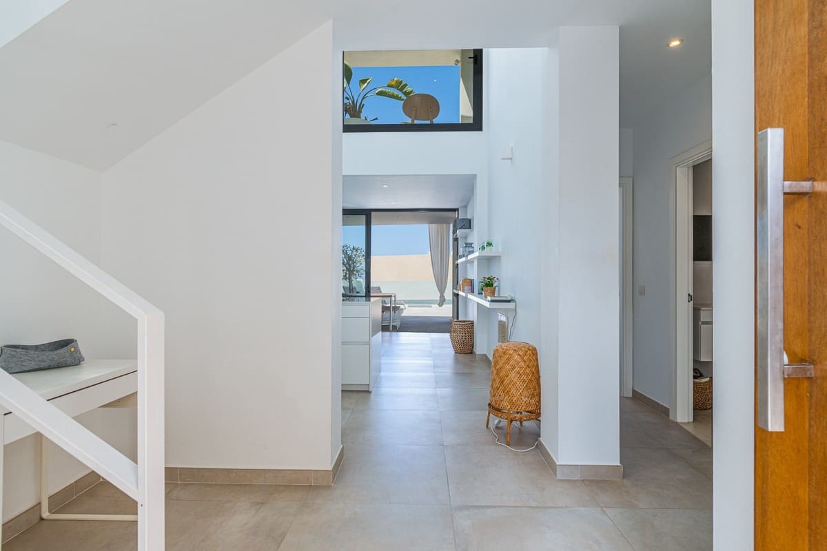 3 soveværelse Rækkehus til salg i La Caleta Adeje med swimmingpool garage - € 1.395.000 (Ref: 8382167)