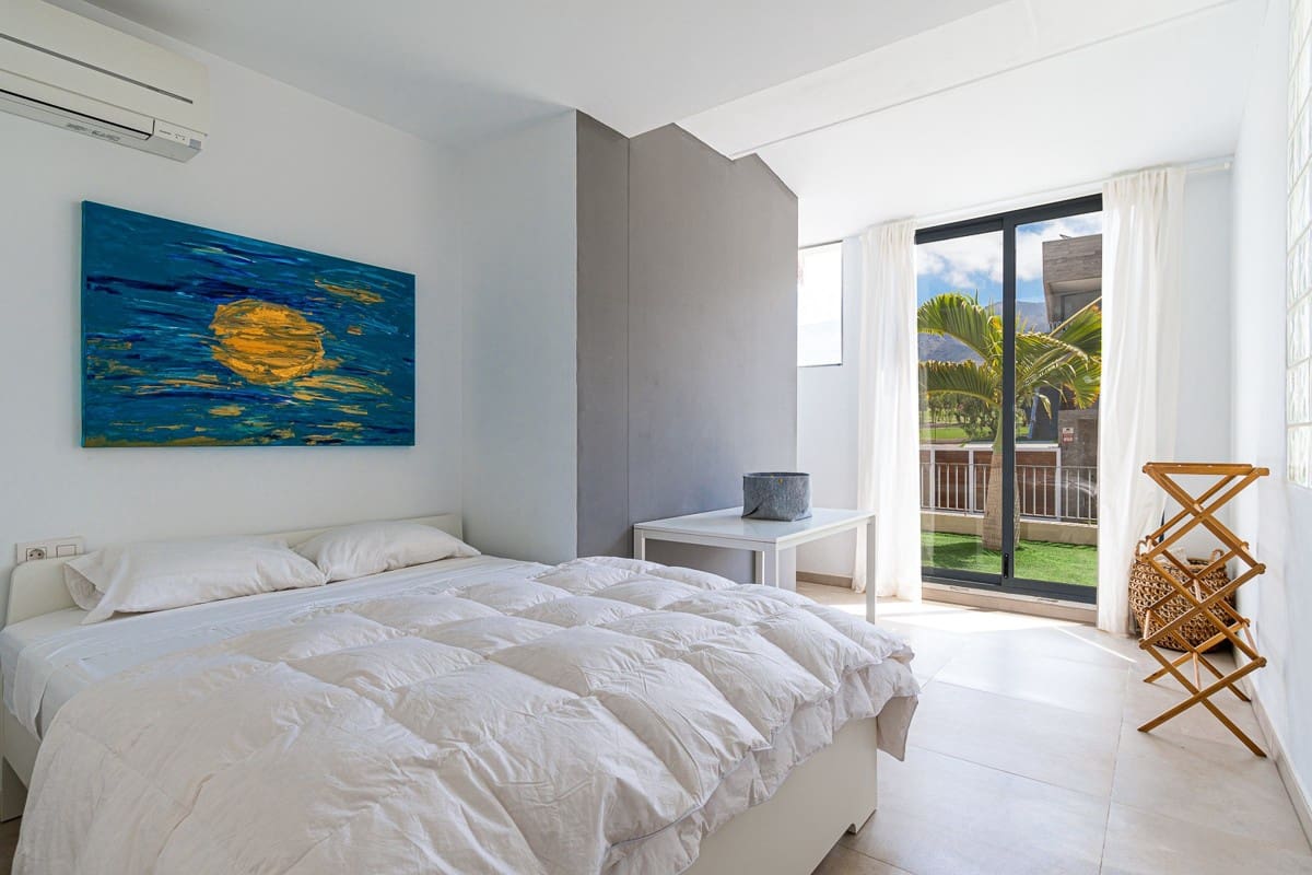 3 soveværelse Rækkehus til salg i La Caleta Adeje med swimmingpool garage - € 1.395.000 (Ref: 8382167)