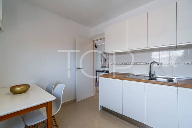 3 slaapkamer Rijtjeshuis te koop in San Miguel de Abona met zwembad - € 350.000 (Ref: 8449724)