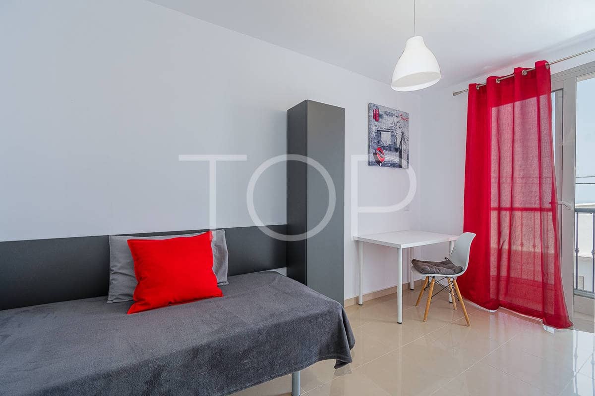 3 slaapkamer Rijtjeshuis te koop in San Miguel de Abona met zwembad - € 350.000 (Ref: 8449724)