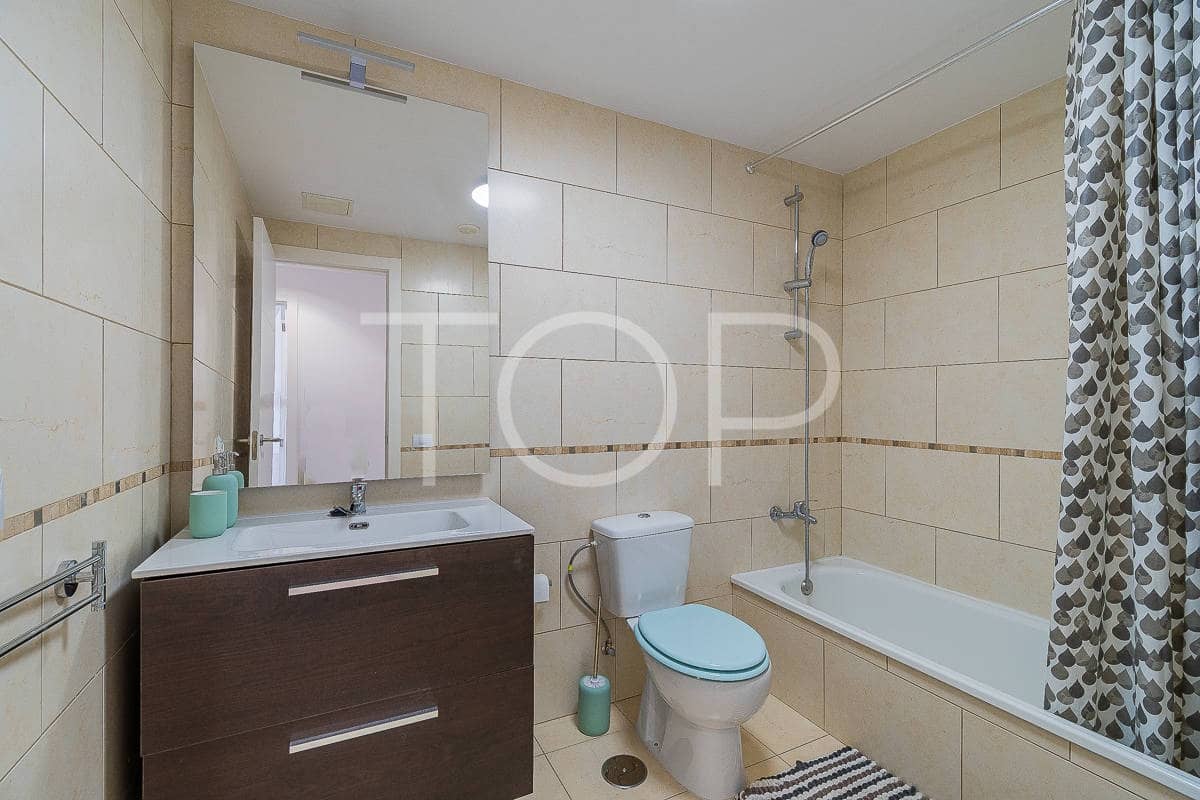 3 slaapkamer Rijtjeshuis te koop in San Miguel de Abona met zwembad - € 350.000 (Ref: 8449724)