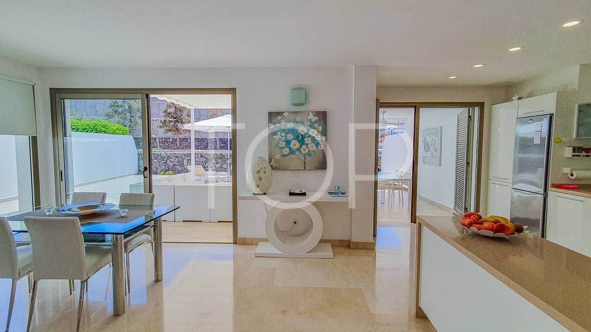 2 sypialnia Mieszkanie na sprzedaż w La Caleta Adeje z basenem garażem - 980 000 € (Ref: 8459266)