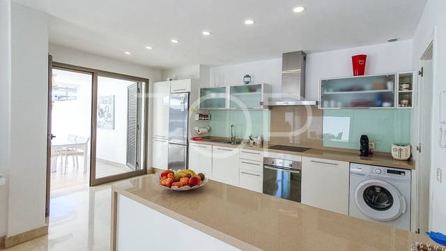 2 sypialnia Mieszkanie na sprzedaż w La Caleta Adeje, Adeje z basenem garażem - 980 000 € (Ref: 8459266)