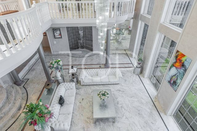 5 bedroom Villa for sale in San Eugenio Alto, Adeje with pool garage - € 7,500,000 (Ref: 8469714)