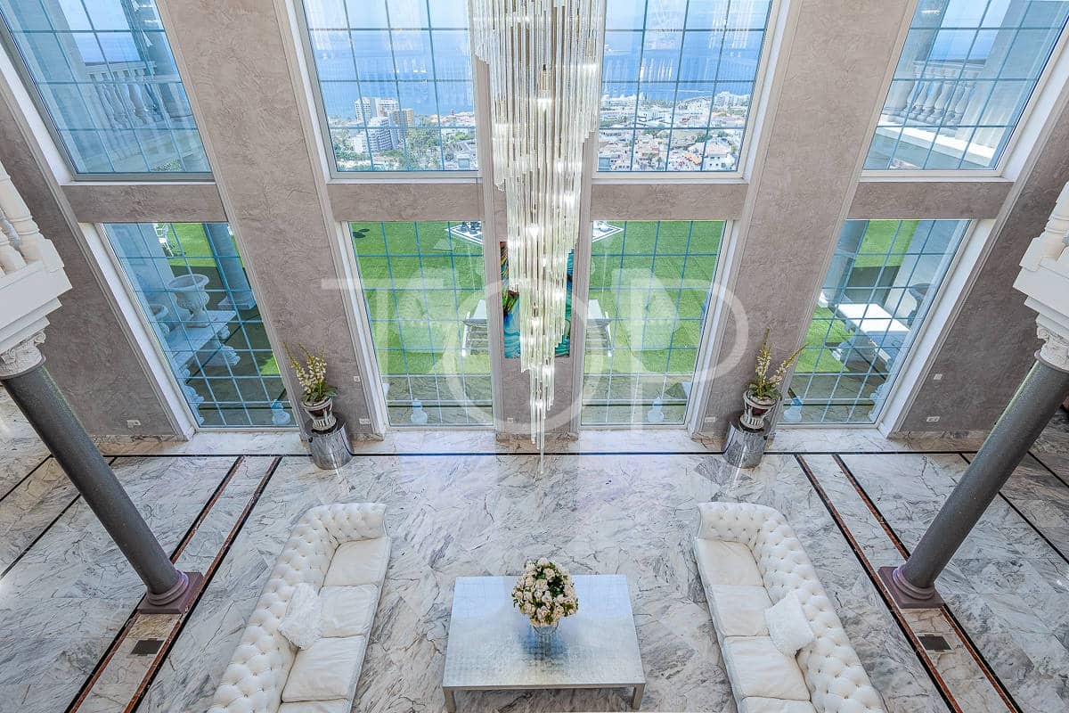 5 slaapkamer Villa te koop in Costa Adeje met zwembad garage - € 7.500.000 (Ref: 8469714)