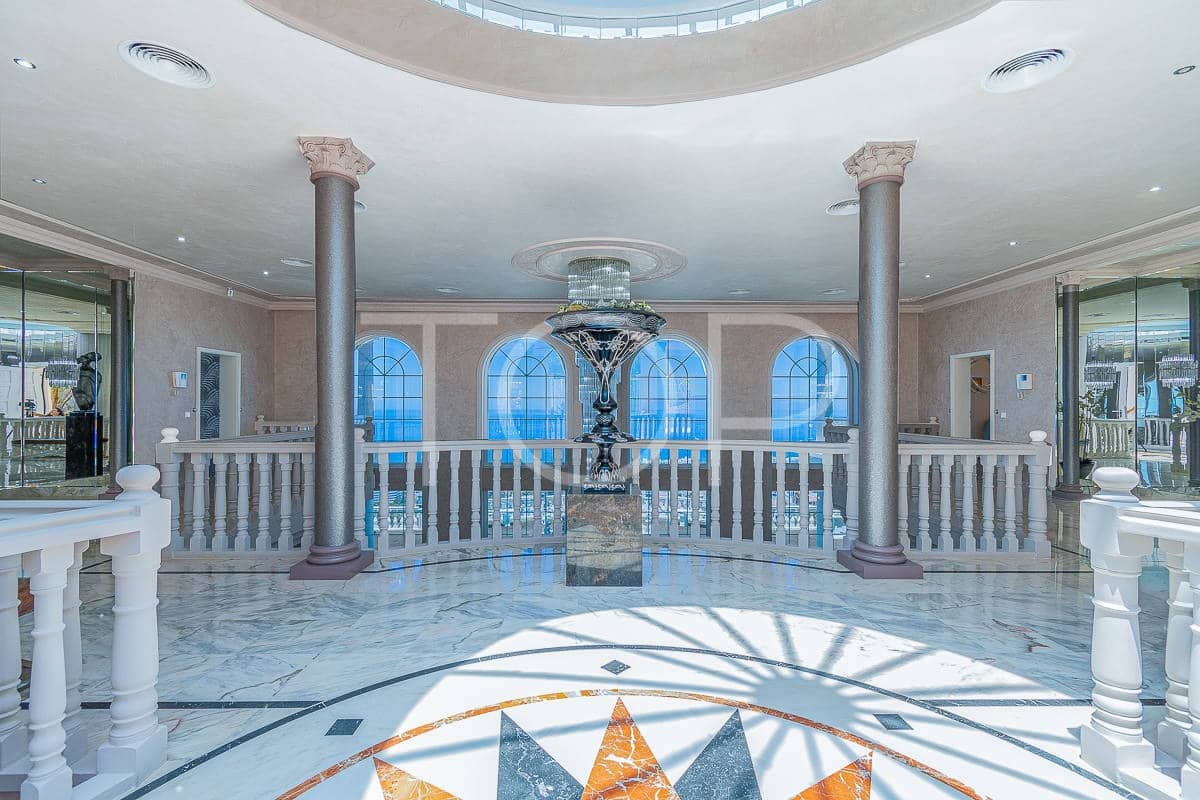 5 slaapkamer Villa te koop in Costa Adeje met zwembad garage - € 7.500.000 (Ref: 8469714)