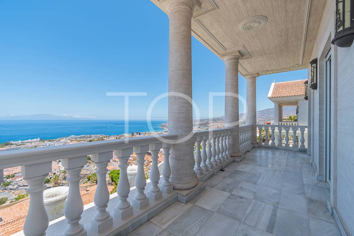5 slaapkamer Villa te koop in Costa Adeje met zwembad garage - € 7.500.000 (Ref: 8469714)