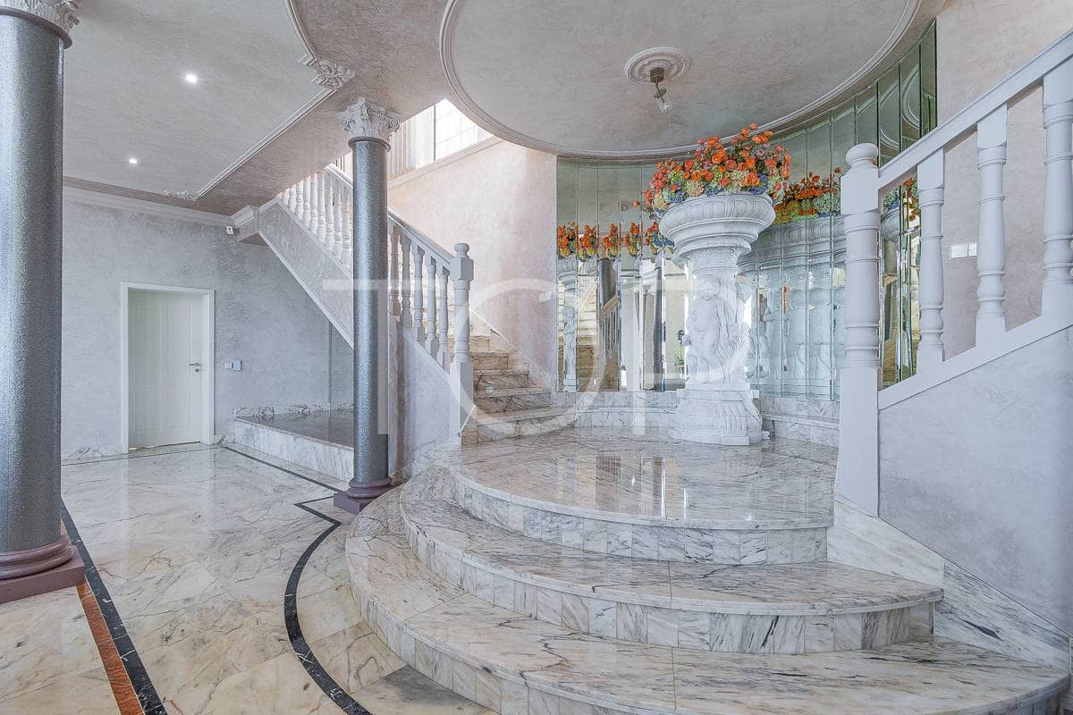 5 slaapkamer Villa te koop in Costa Adeje met zwembad garage - € 7.500.000 (Ref: 8469714)