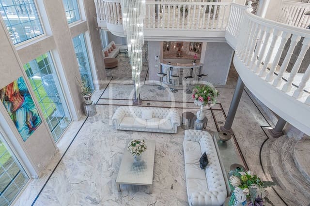 5 bedroom Villa for sale in San Eugenio Alto, Adeje with pool garage - € 7,500,000 (Ref: 8469714)