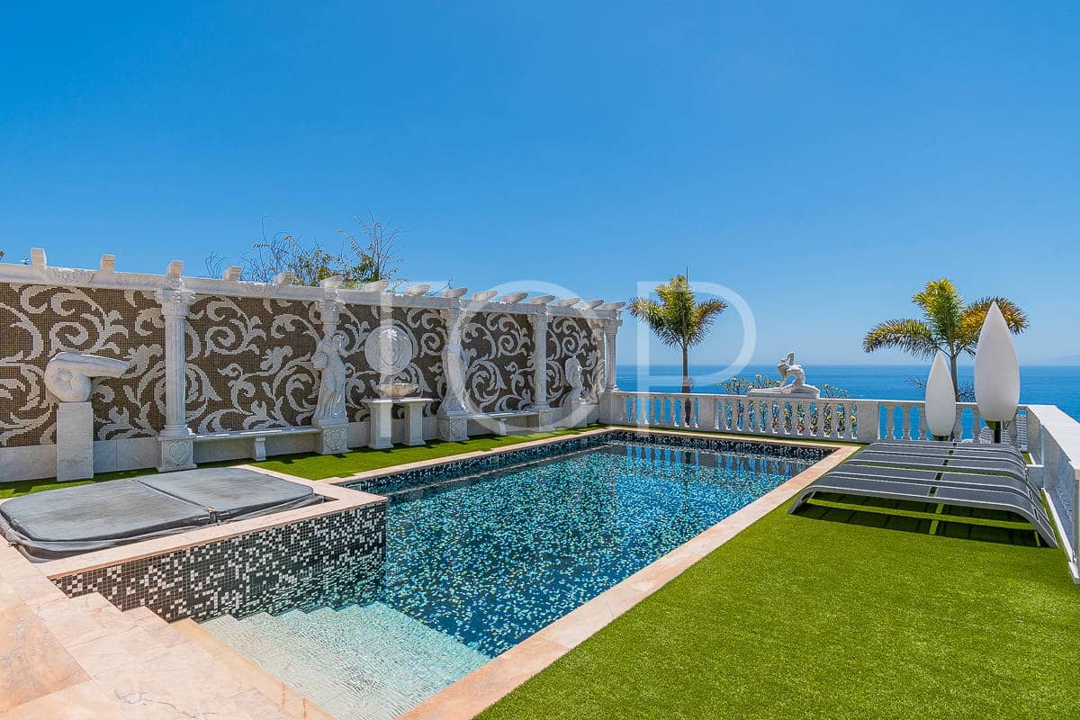 5 slaapkamer Villa te koop in Costa Adeje met zwembad garage - € 7.500.000 (Ref: 8469714)