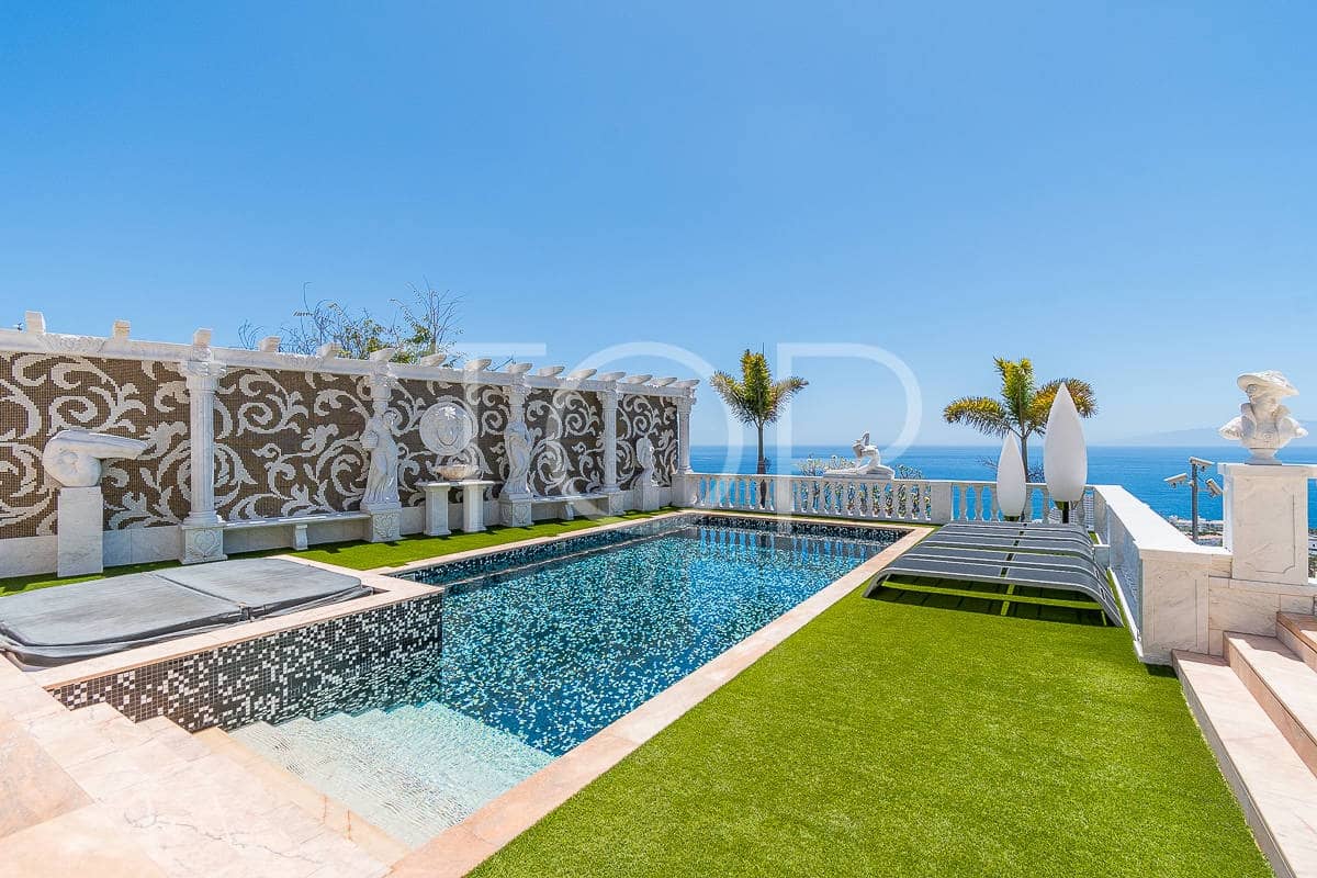 5 slaapkamer Villa te koop in Costa Adeje met zwembad garage - € 7.500.000 (Ref: 8469714)