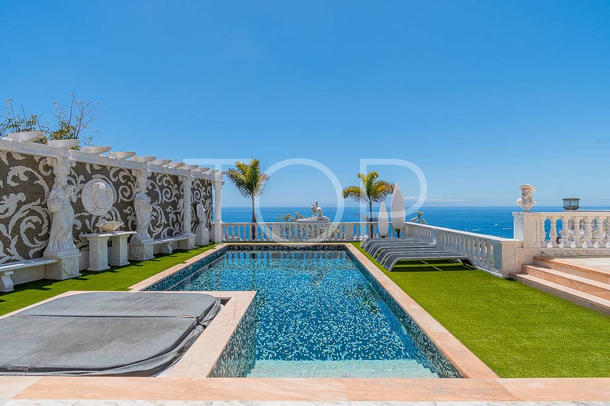 5 slaapkamer Villa te koop in Costa Adeje met zwembad garage - € 7.500.000 (Ref: 8469714)