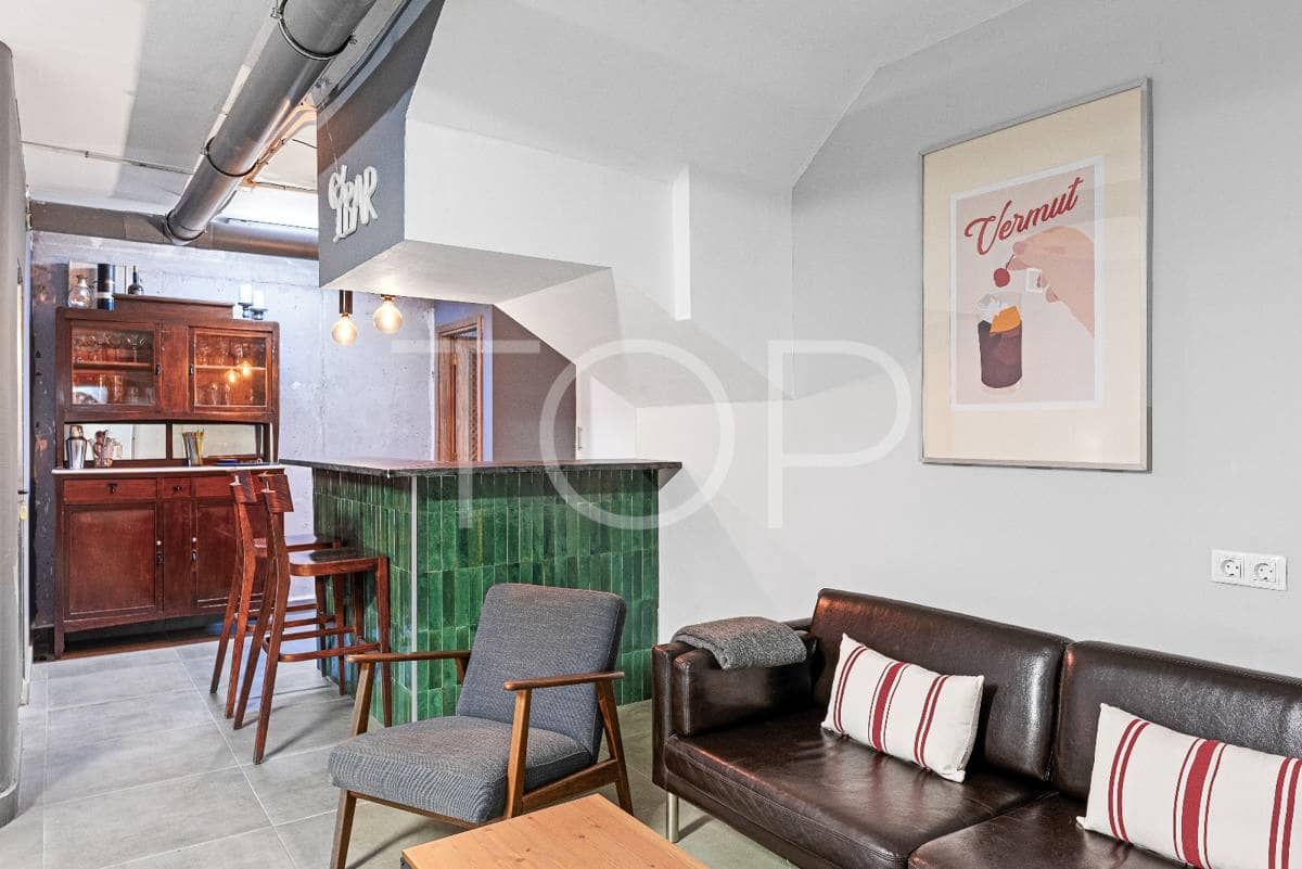 5 soveværelse Byhus til salg i Guia de Isora med swimmingpool garage - € 1.175.000 (Ref: 8499735)