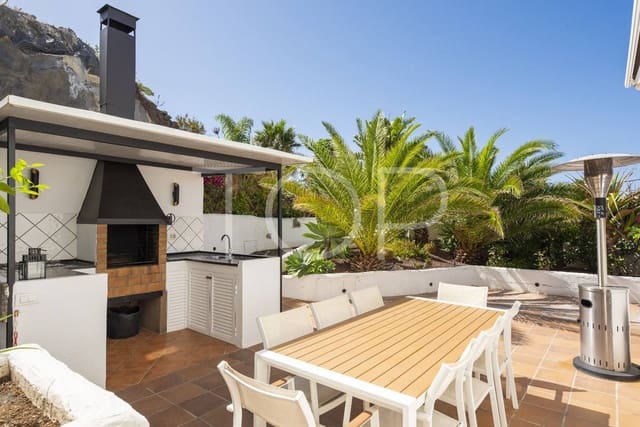 5 bedroom Townhouse for sale in Guía de Isora with pool garage - € 1,175,000 (Ref: 8499735)
