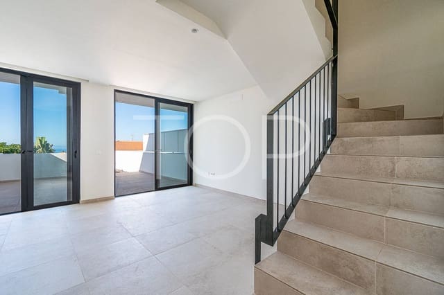 3 slaapkamer Rijtjeshuis te koop in Casco Urbano, Adeje met garage - € 480.000 (Ref: 8569449)