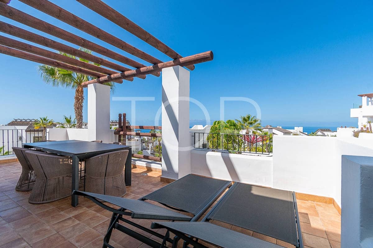 2 bedroom Flat for sale in Guia de Isora with pool garage - € 849,000 (Ref: 8573639)