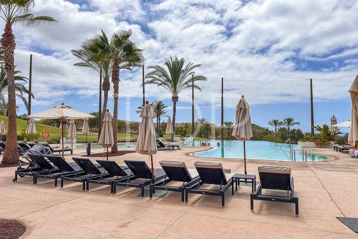 2 bedroom Flat for sale in Guia de Isora with pool garage - € 849,000 (Ref: 8573639)