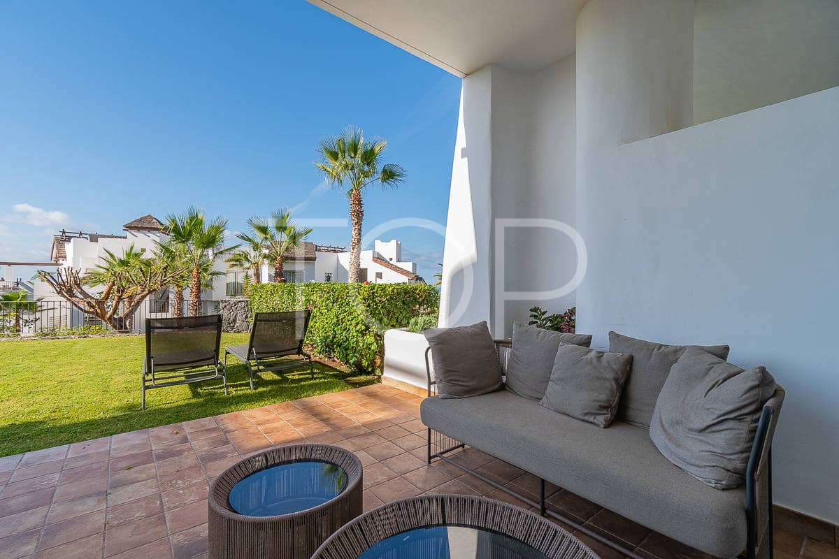 2 bedroom Flat for sale in Guia de Isora with pool garage - € 898,000 (Ref: 8581743)