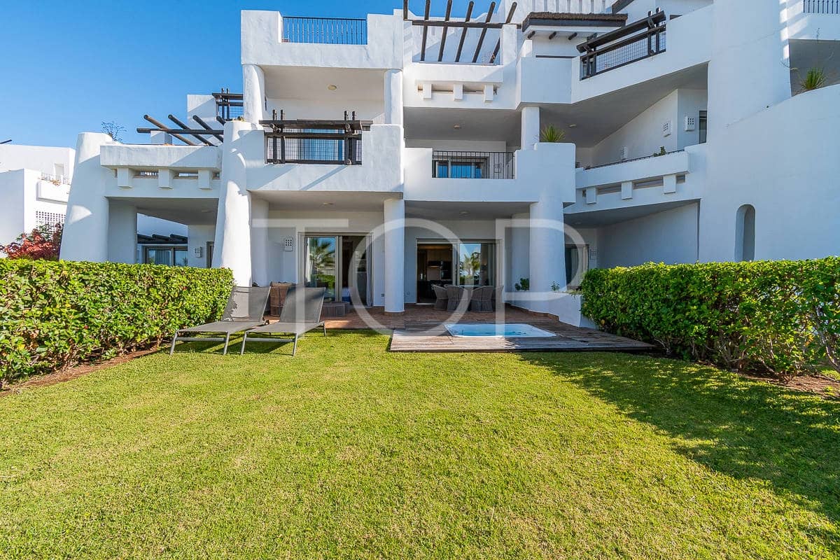 2 bedroom Flat for sale in Guia de Isora with pool garage - € 898,000 (Ref: 8581743)