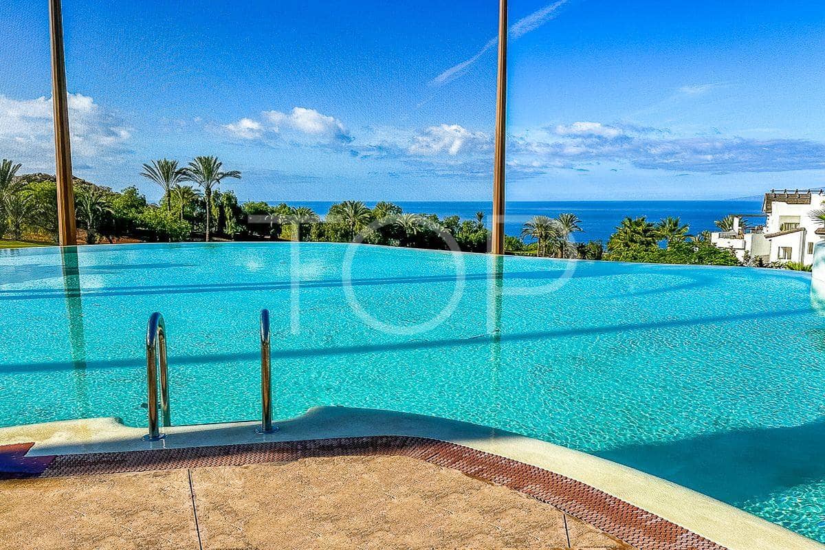 2 bedroom Flat for sale in Guia de Isora with pool garage - € 898,000 (Ref: 8581743)