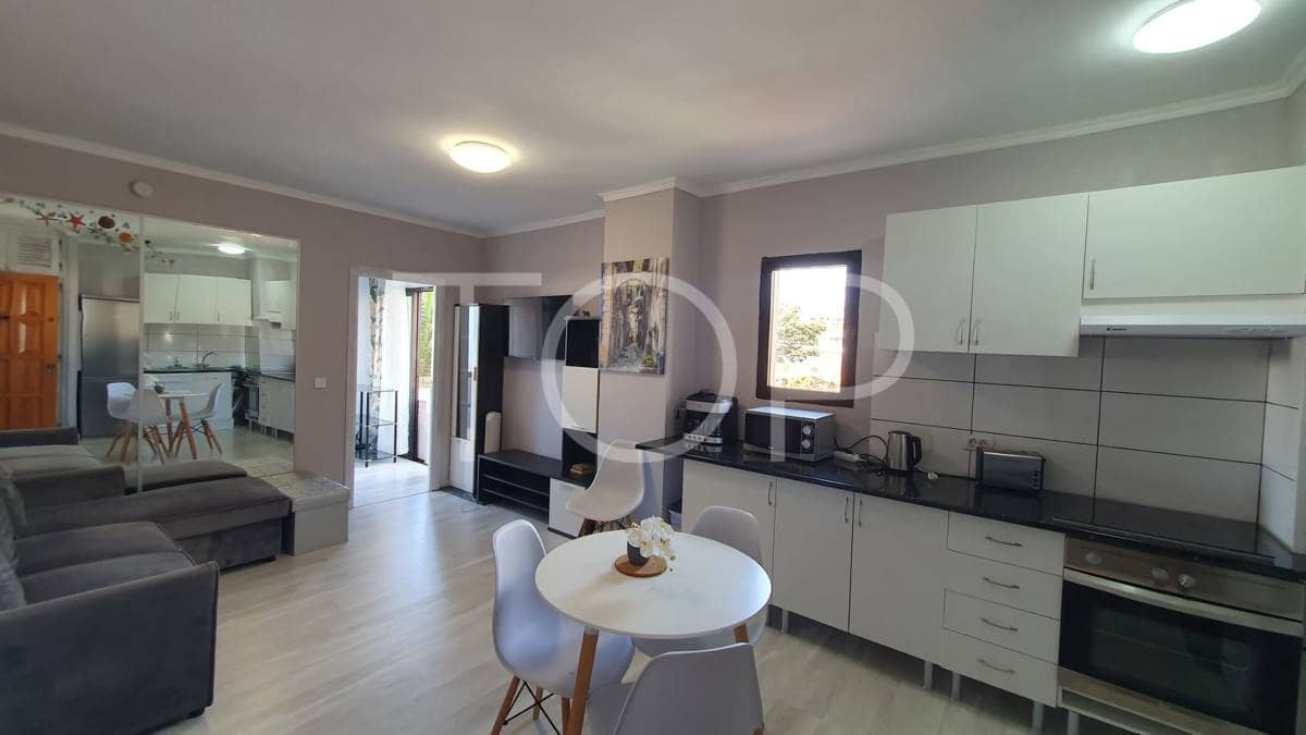 2 chambre Appartement à vendre à Adeje avec piscine garage - 295 000 € (Ref: 8609981)