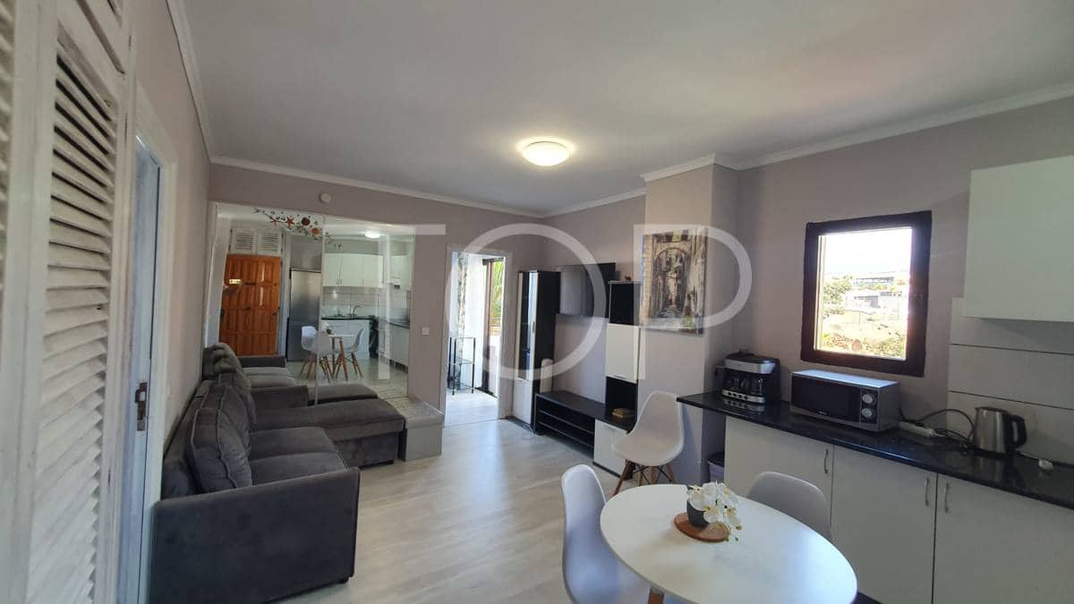 2 chambre Appartement à vendre à Adeje avec piscine garage - 295 000 € (Ref: 8609981)