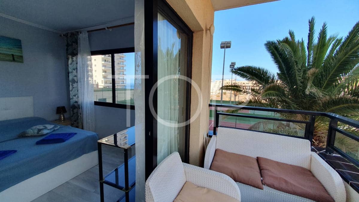 2 chambre Appartement à vendre à Adeje avec piscine garage - 295 000 € (Ref: 8609981)
