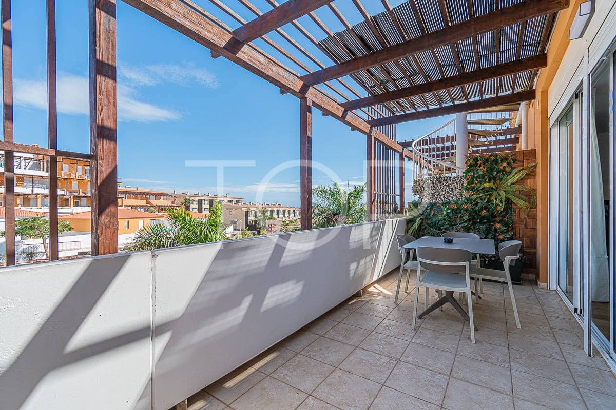 2 soveværelse Penthouse til salg i Amarilla Golf med swimmingpool garage - € 435.000 (Ref: 8609982)