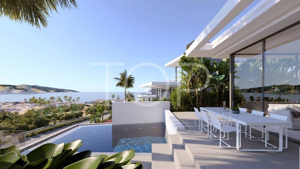 3 sovrum Villa till salu i Guia de Isora med pool garage - 1 735 000 € (Ref: 8614303)