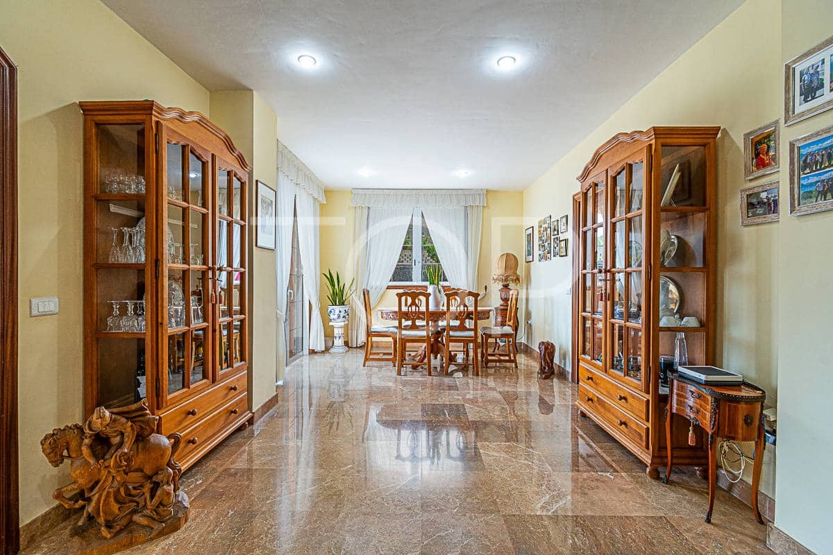 4 quarto Casa em Banda para venda em Los Gigantes com garagem - 1 400 000 € (Ref: 8620998)