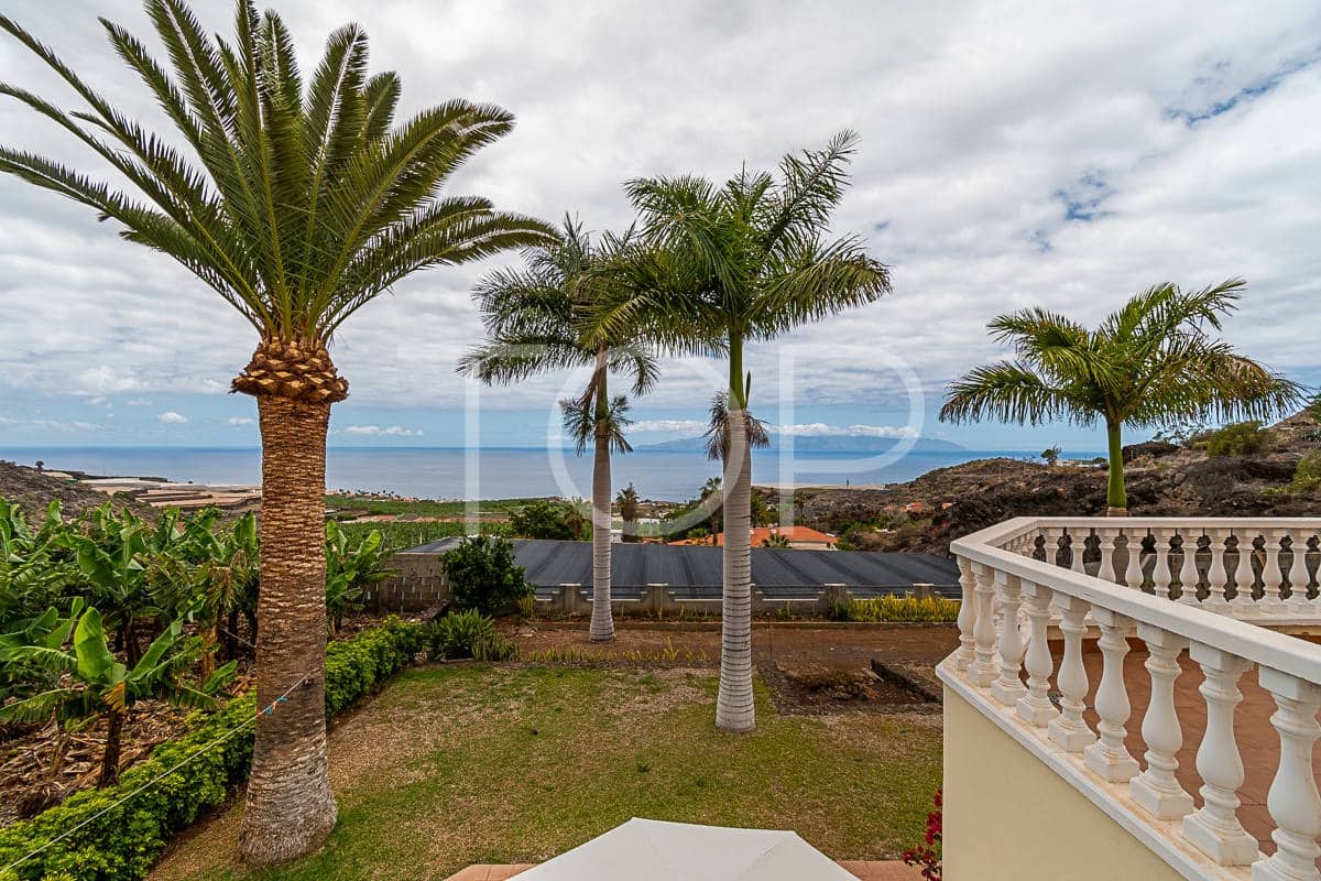 4 quarto Casa em Banda para venda em Los Gigantes com garagem - 1 400 000 € (Ref: 8620998)