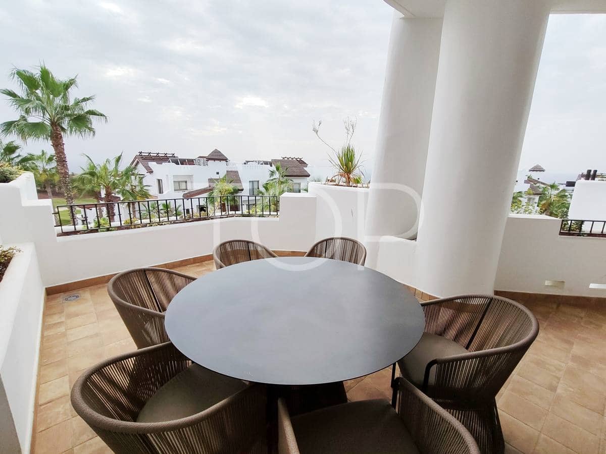 2 soverom Leilighet til salgs i Guia de Isora med svømmebasseng garasje - € 899 000 (Ref: 8677341)