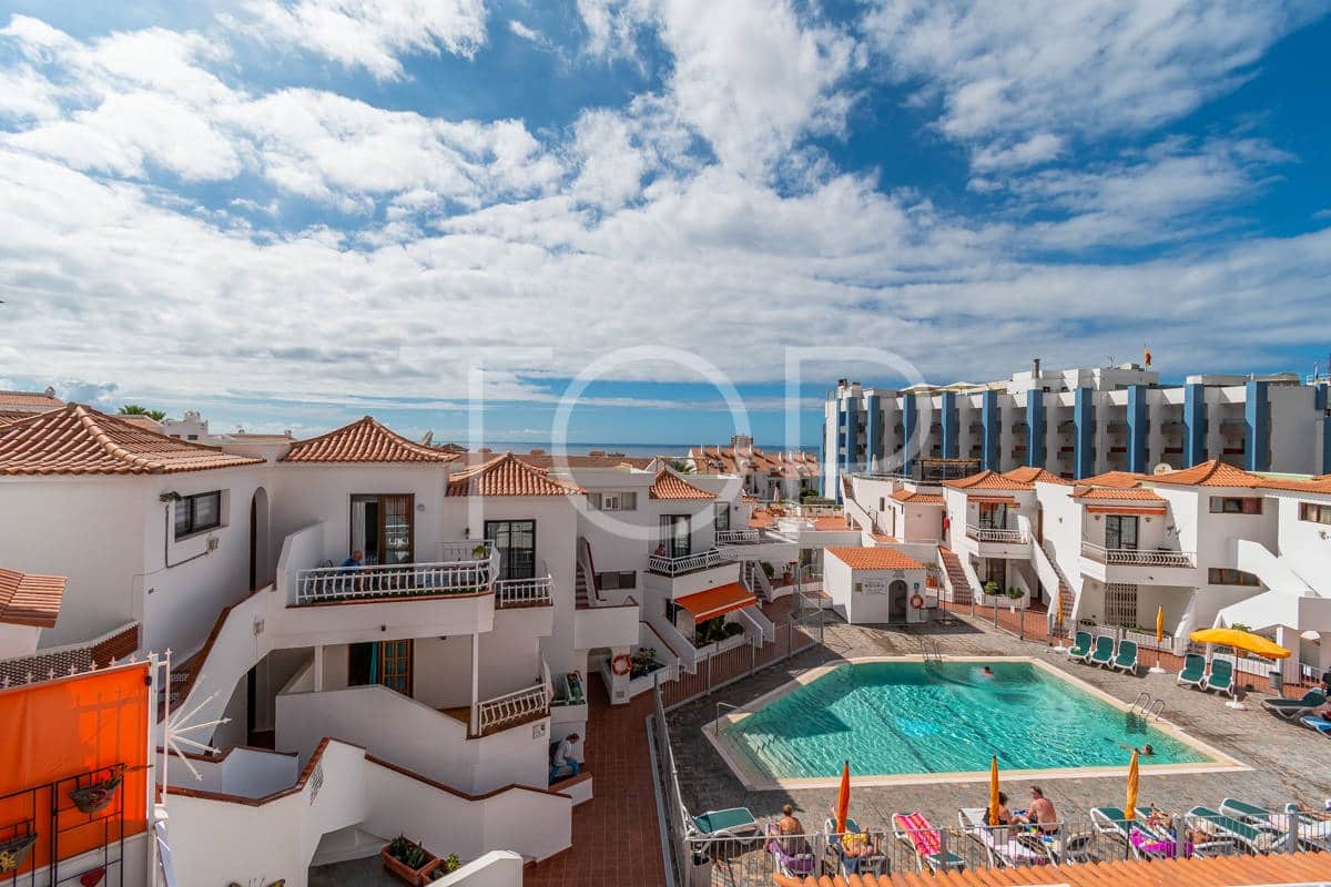 2 slaapkamer Flat te koop in Los Cristianos met zwembad - € 350.000 (Ref: 8687143)