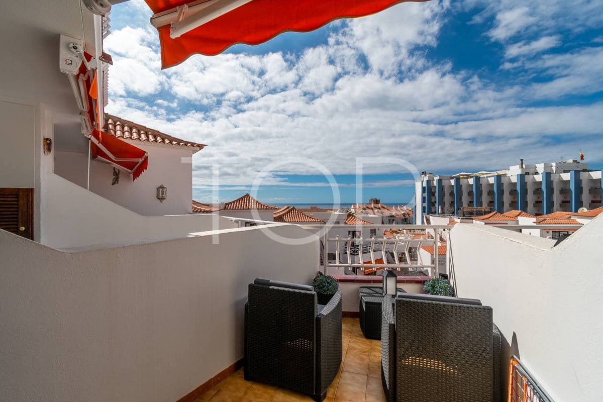 2 slaapkamer Flat te koop in Los Cristianos met zwembad - € 350.000 (Ref: 8687143)