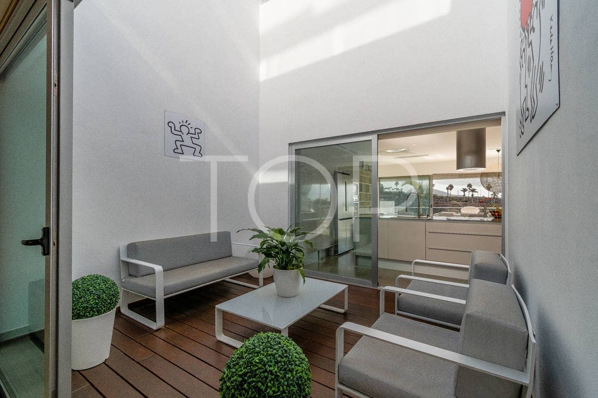 3 sypialnia Mieszkanie na sprzedaż w La Caleta Adeje z basenem garażem - 1 275 000 € (Ref: 8757166)