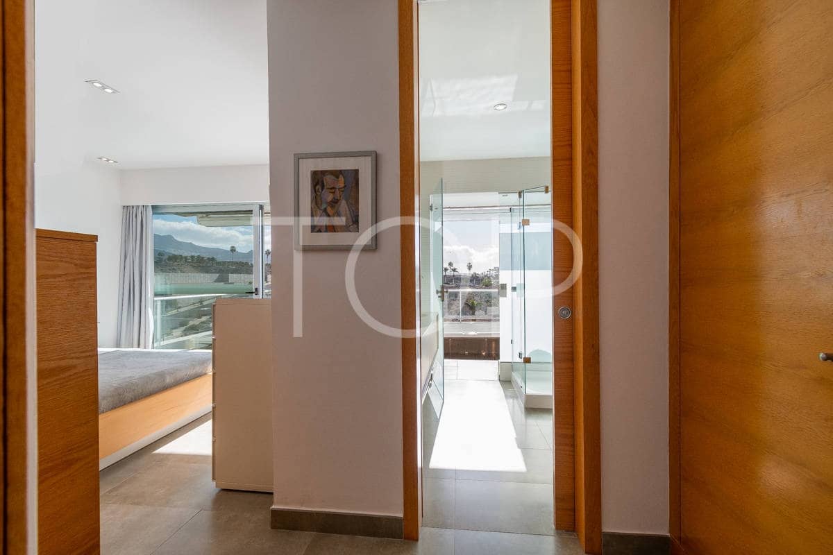 3 sypialnia Mieszkanie na sprzedaż w La Caleta Adeje z basenem garażem - 1 275 000 € (Ref: 8757166)