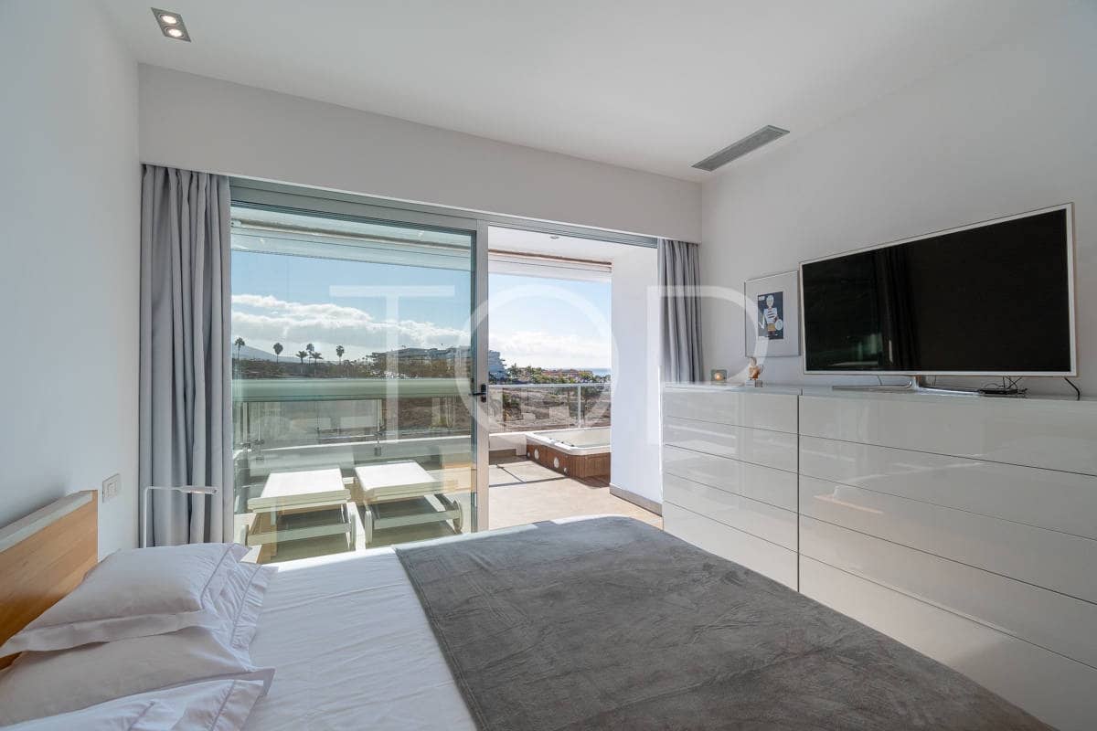 3 sypialnia Mieszkanie na sprzedaż w La Caleta Adeje z basenem garażem - 1 275 000 € (Ref: 8757166)