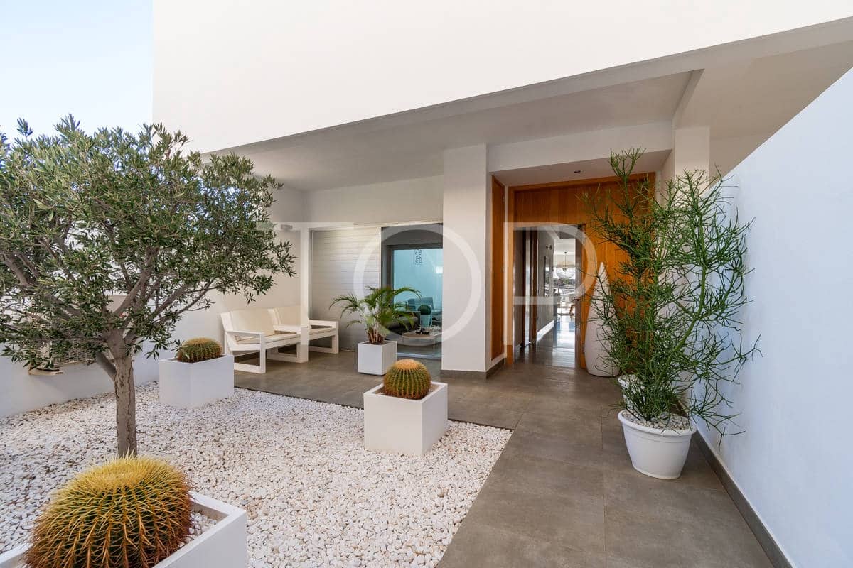 3 sypialnia Mieszkanie na sprzedaż w La Caleta Adeje z basenem garażem - 1 275 000 € (Ref: 8757166)