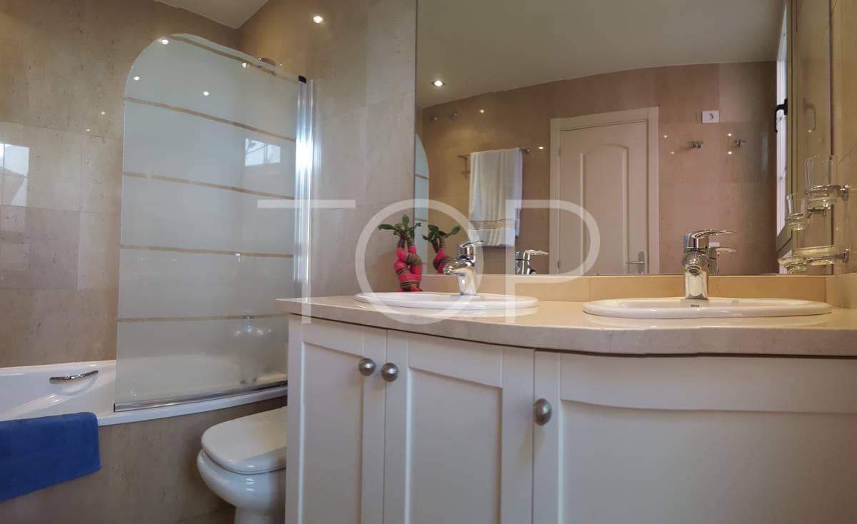 3 soveværelse Rækkehus til salg i Palm-Mar med swimmingpool garage - € 875.000 (Ref: 8759176)