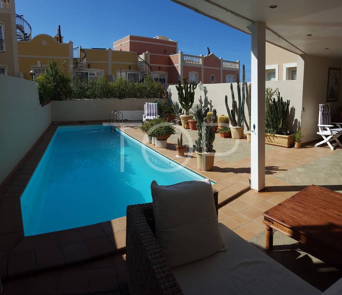 3 soveværelse Rækkehus til salg i Palm-Mar med swimmingpool garage - € 875.000 (Ref: 8759176)