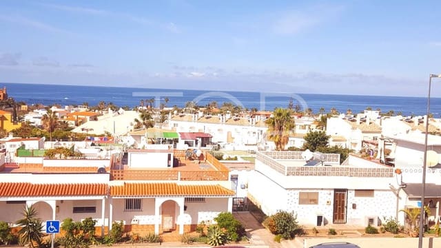 3 slaapkamer Rijtjeshuis te koop in Palm-Mar, Arona met zwembad garage - € 875.000 (Ref: 8759176)