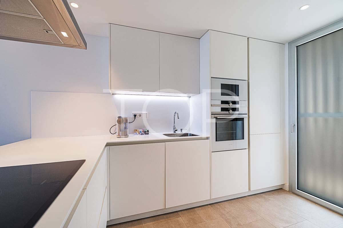 2 slaapkamer Penthouse te koop in Guia de Isora met zwembad garage - € 1.095.000 (Ref: 8766233)