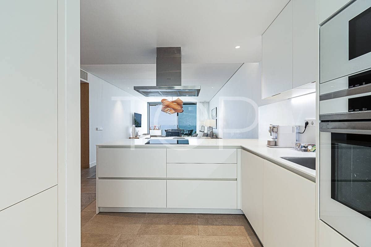 2 slaapkamer Penthouse te koop in Guia de Isora met zwembad garage - € 1.095.000 (Ref: 8766233)