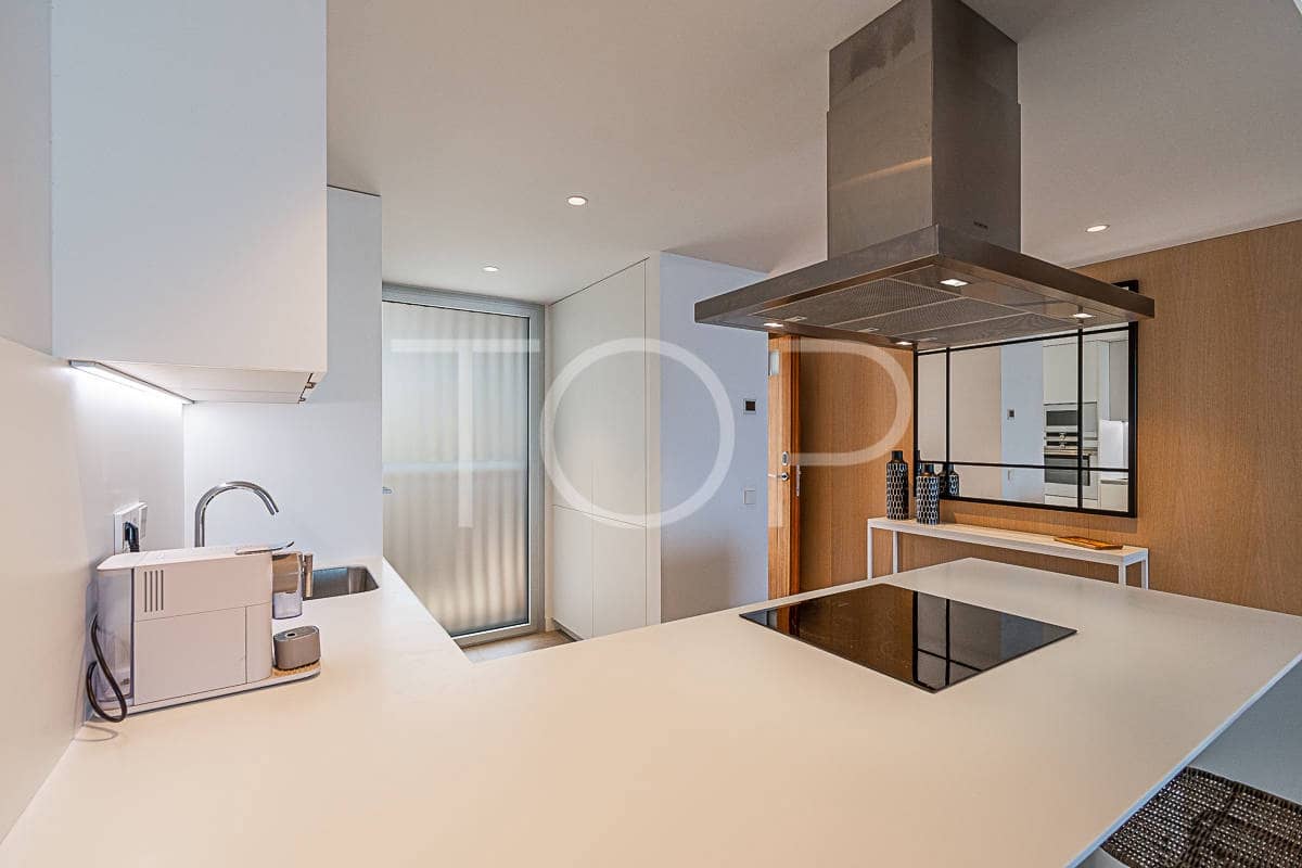 2 slaapkamer Penthouse te koop in Guia de Isora met zwembad garage - € 1.095.000 (Ref: 8766233)