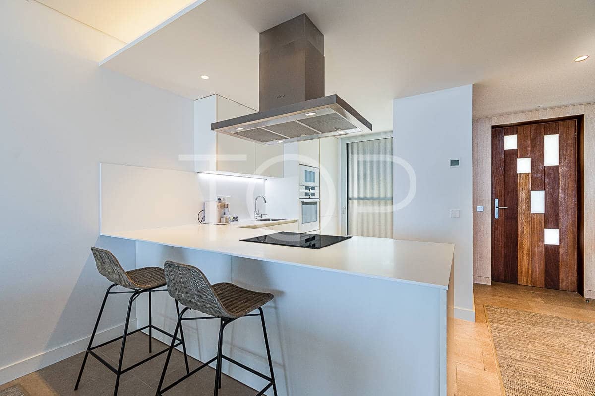 2 slaapkamer Penthouse te koop in Guia de Isora met zwembad garage - € 1.095.000 (Ref: 8766233)