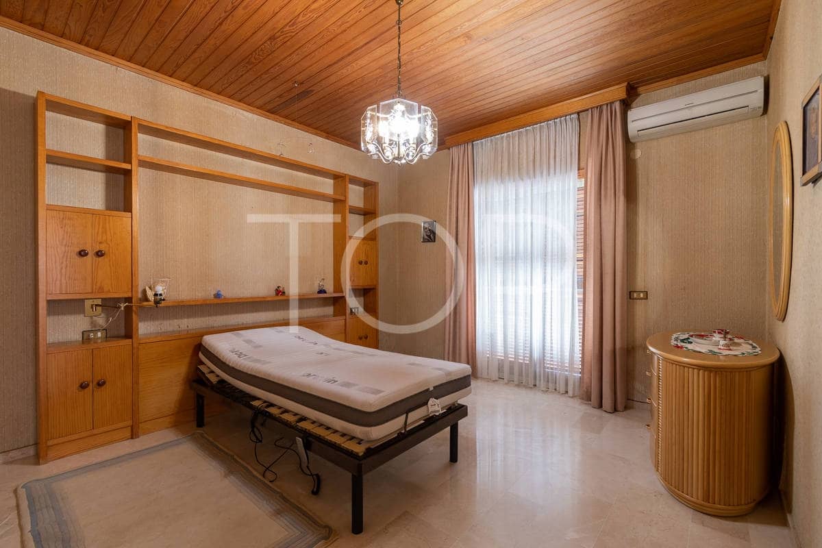 9 soverom Hus til salgs i Chayofa med garasje - € 1 595 000 (Ref: 8779159)