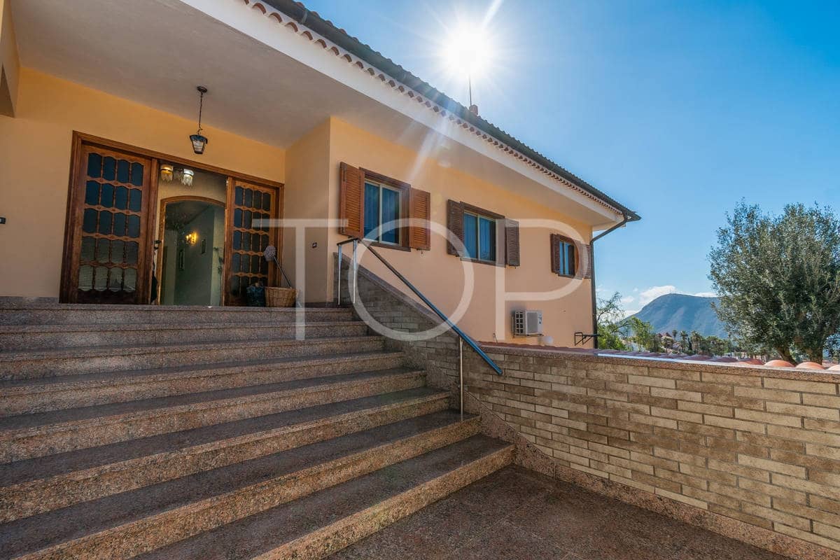 9 soverom Hus til salgs i Chayofa med garasje - € 1 595 000 (Ref: 8779159)