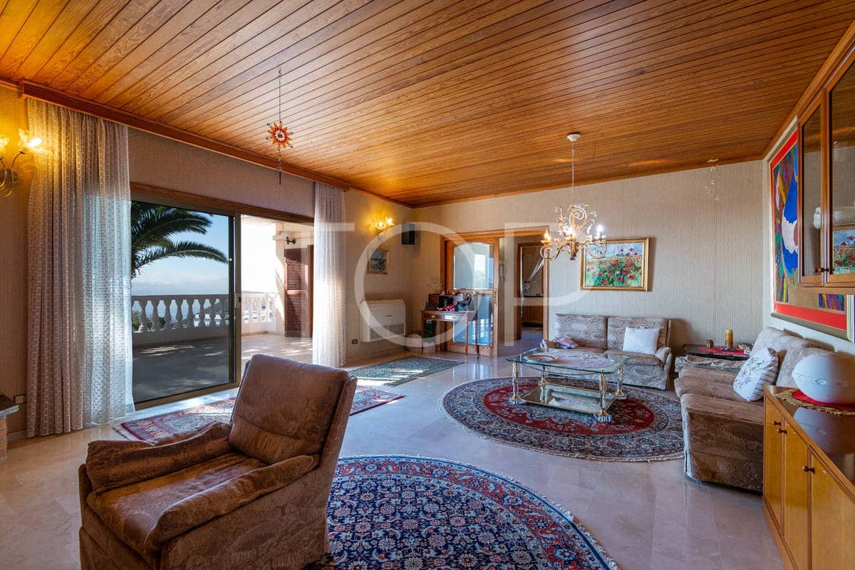 9 soverom Hus til salgs i Chayofa med garasje - € 1 595 000 (Ref: 8779159)