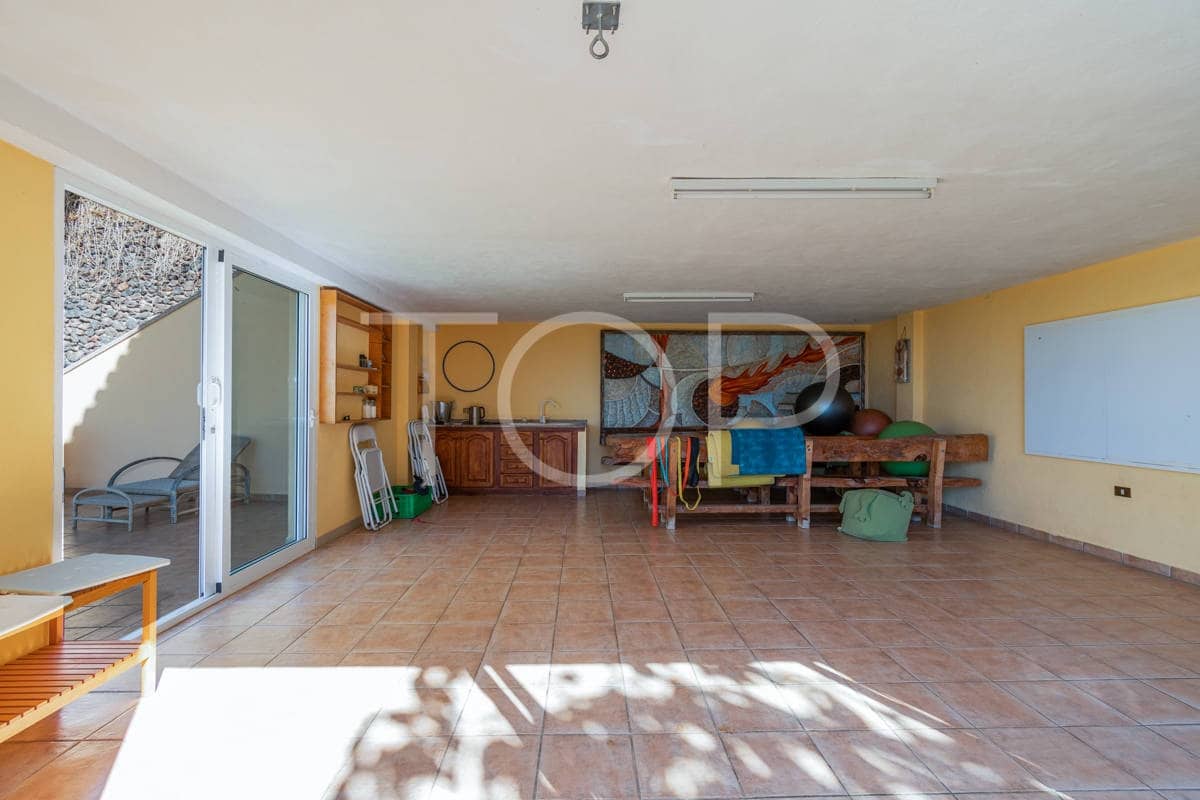 9 soverom Hus til salgs i Chayofa med garasje - € 1 595 000 (Ref: 8779159)