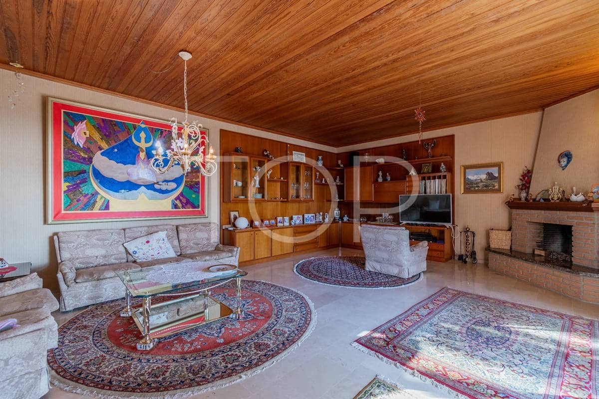 9 soverom Hus til salgs i Chayofa med garasje - € 1 595 000 (Ref: 8779159)